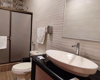 Hostal California Inn - Guayaquil - Banyo