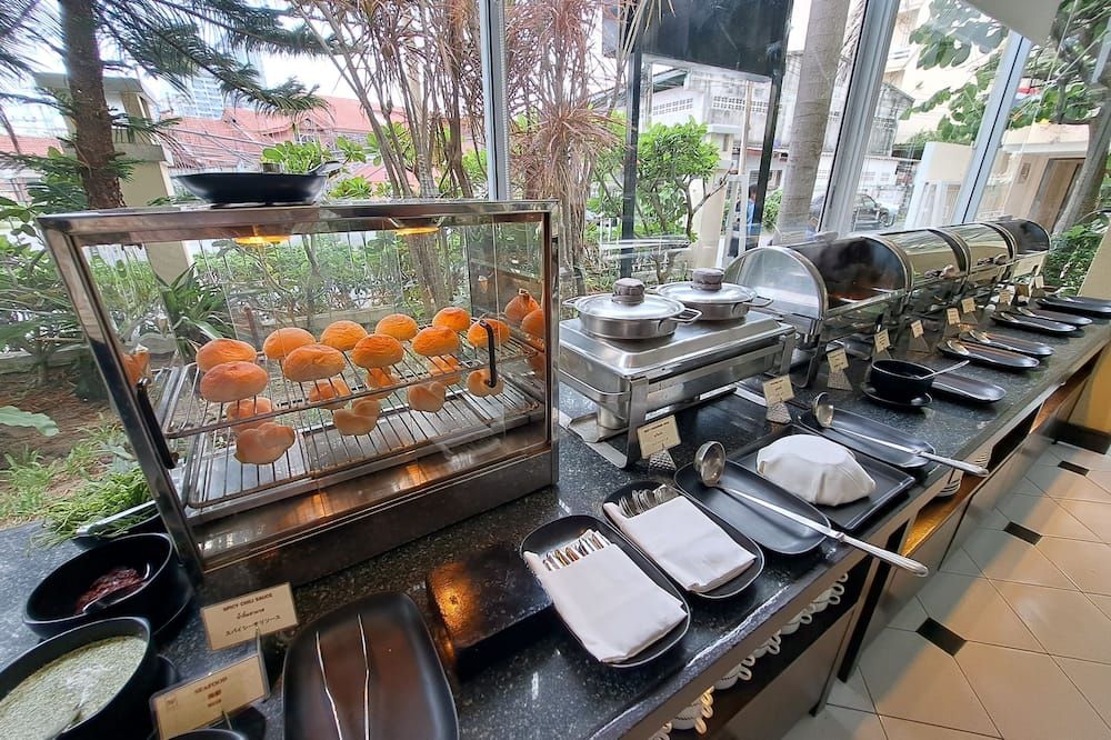 Classic Kameo Hotel and Serviced Apartments, Sriracha - Si Racha - Buffet