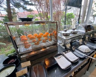 Classic Kameo Hotel and Serviced Apartments, Sriracha - Si Racha - Buffet