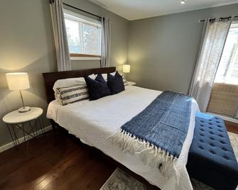 This House Got Rizz - Recently Renovated Lake Thompson Canal Home - Howell - Slaapkamer