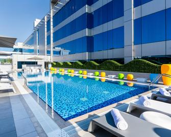 Studio M Arabian Plaza - Dubaï - Piscine