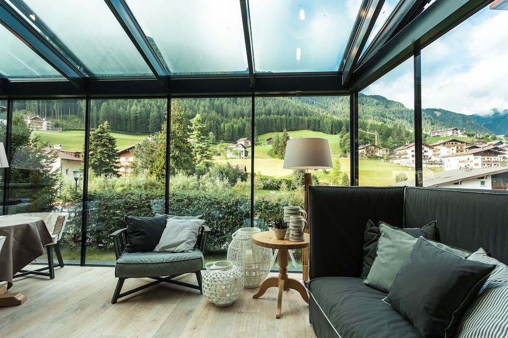 Hotel Garni Villa Park - אורטיסיי - מרפסת