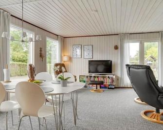 Holiday Home Asya - 600m from the sea by Interhome - Bogense - Sala pranzo