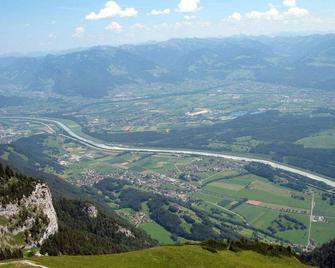 Large Detached Holiday Home, Family Friendly, Dream Location, St Gallen, Wifi - Sankt Gallen - Außenansicht