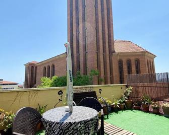 Cozy & Sunny Loft With Terrace. 10 Minutes Downtown - Cornellà de Llobregat - Balcony