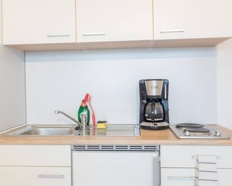Stylish Business Apartment At The University Near Hbf - Essen - Kitchen