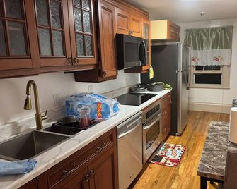 3 bedrooms apartment Near Malls Hospital Salem - Danvers - Кухня