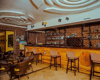Igongo Country Hotel And Cultural Centre - Mbarara - Bar