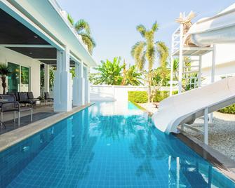 Villas In Pattaya - Jomtien - Pool