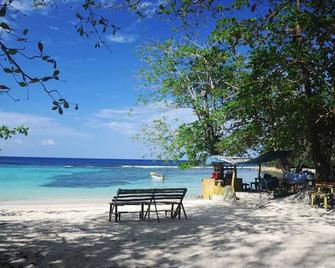 2 Comfortable King Suites Close To Portland Parish Church! Pool, Free Parking! - Port Antonio - Beach