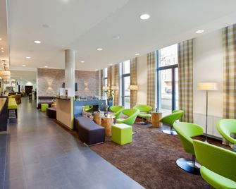 Holiday Inn Express Augsburg By IHG - Augsburgo - Lounge