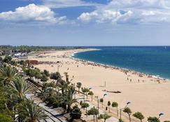 Apartamento centro y Playa Costa Brava y Barcelona - Malgrat de Mar - Strand