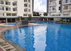 Comfort and Modern 1BR Casa De Parco Apartment - Serpong - Pool