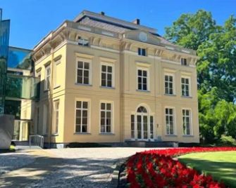 Relaxing Retreat w/Sauna, Gym & Dining | Arboretum Belmonte, De Hoge Veluwe - Wageningen - Edificio