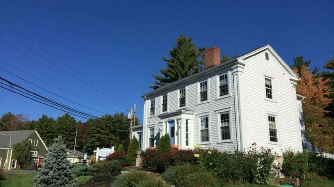 2 River Road Inn Cottages