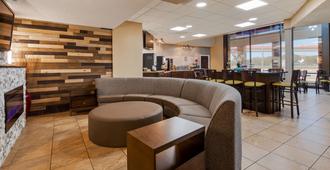 SureStay Plus Hotel by Best Western Lubbock Medical Center - Lubbock - Hành lang