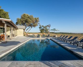 Orchard House - Country setting for a get away gathering! - San Miguel - Pool