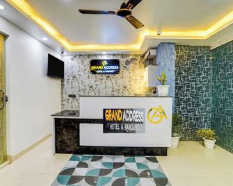 Townhouse Grand Address Hotel And Banque - Ghaziabad - Rezeption