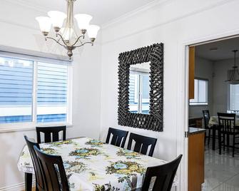 Comfy Home in Heart of Vancouver-Easy Access to Everything - Vancouver
