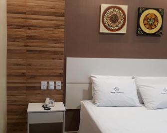 هوتل لوريرو - ريو برانكو - غرفة نوم