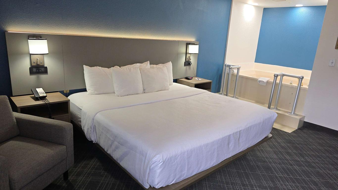 Comfort Inn Bourbonnais near I-57