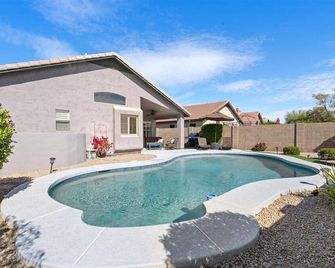 Luxe Arizona Retreatfamily-Friendly Home - Scottsdale - Piscina