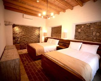 Hotel Villa de la Parra - Parras de la Fuente - Habitación