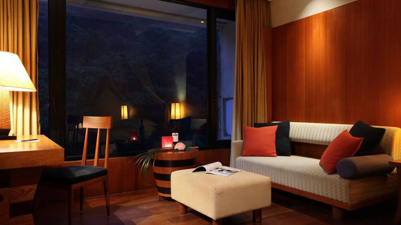 볼란도 우라이 스프링 스파 & 리조트