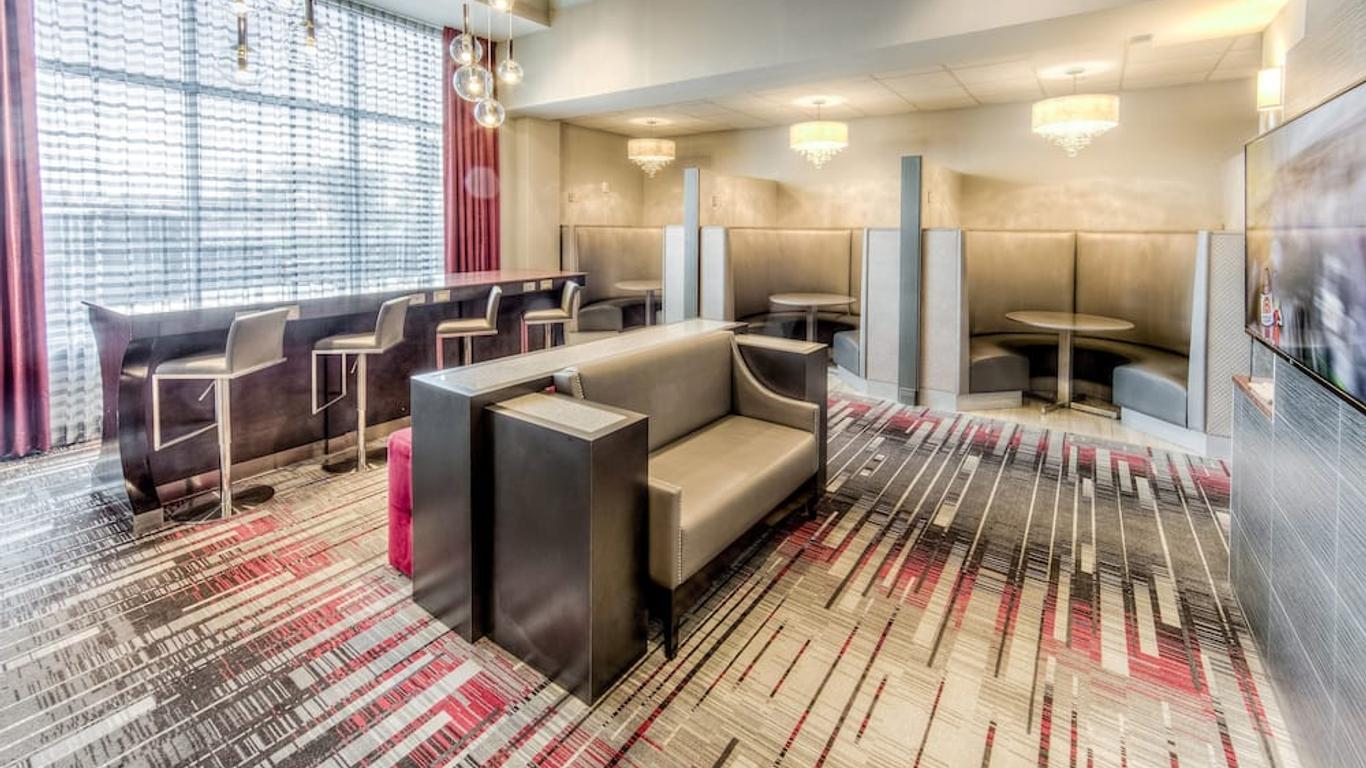 Staybridge Suites - University Area Osu