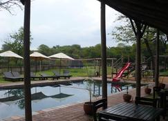 Luxury holidayhome in gated estate near Kruger Park and Golf - Phalaborwa - Basen