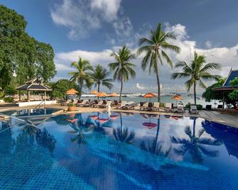 منتجع وسبا سيام بيشور باتايا - باتايا - حوض السباحة