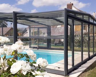 Indoor/heated pool, Nordic spa - La Ferrière - Pool