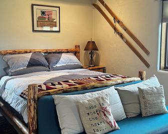 Bookcliff Ranch Casita - Fruita - Bedroom