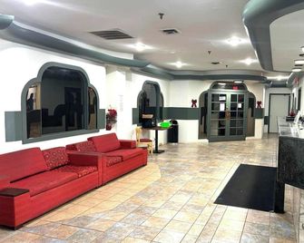 Twin City Inn & Suites - Benton Harbor - Lobby