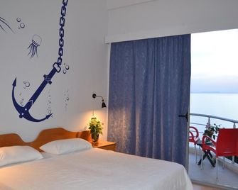 Hotel Seaside Saranda - סאראנדה - חדר שינה