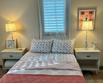 Cultural Oasis: Beachfront Gem, Puerto Rican Heritage at Your Doorstep - Salinas - Habitación