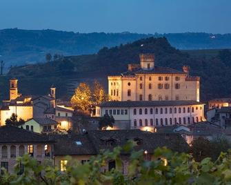 Apartment/ flat - Barolo - Barolo - Building
