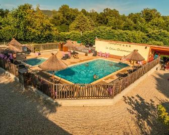 Camping LE Coin Charmant - Chauzon - Piscina