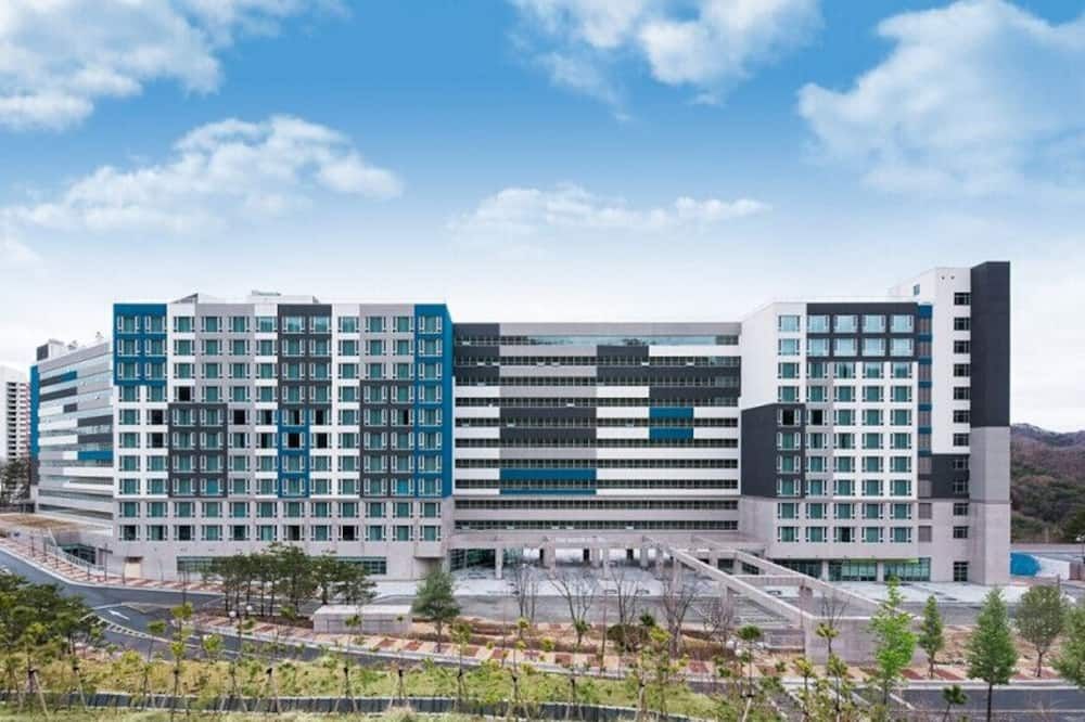 Hotel Around Pyeongchang - Pyeongchang - Building