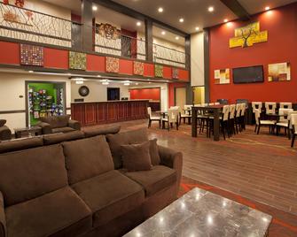 Red Lion Inn & Suites Kent - Seattle Area - Kent - Salónek