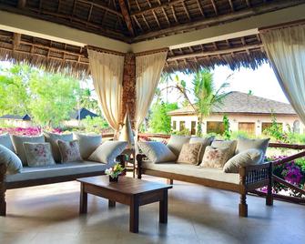 The Sands Beach Resort - Pingwe - Sala de estar