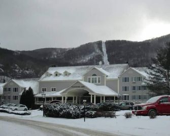 Wow-New Ski Onoff Suite By Pool Sleeps 4 Jiminy Pk - Hancock - Edificio