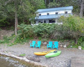 Lolly's Cottage - A Private Seneca Lake Experience! - Lodi - Patio