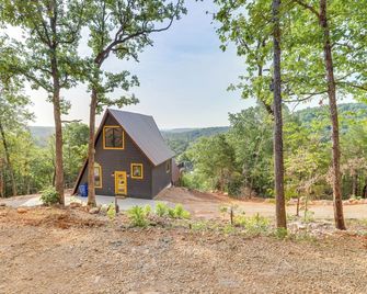 A-Frame Hardy Cabin with Spring River Views! - Hardy - Buiten zicht