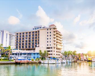 بير هاوس 60 كلير ووتر بيتش مارينا هوتل - Clearwater Beach - مبنى