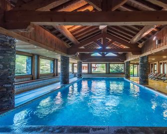 Résidence premium Les Fermes du Soleil - Les Carroz-d'Arâche - Arâches-la-Frasse - Pool