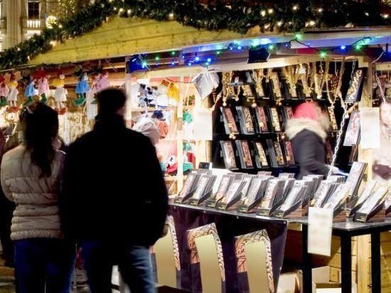 Pal's Hostel And Apartments