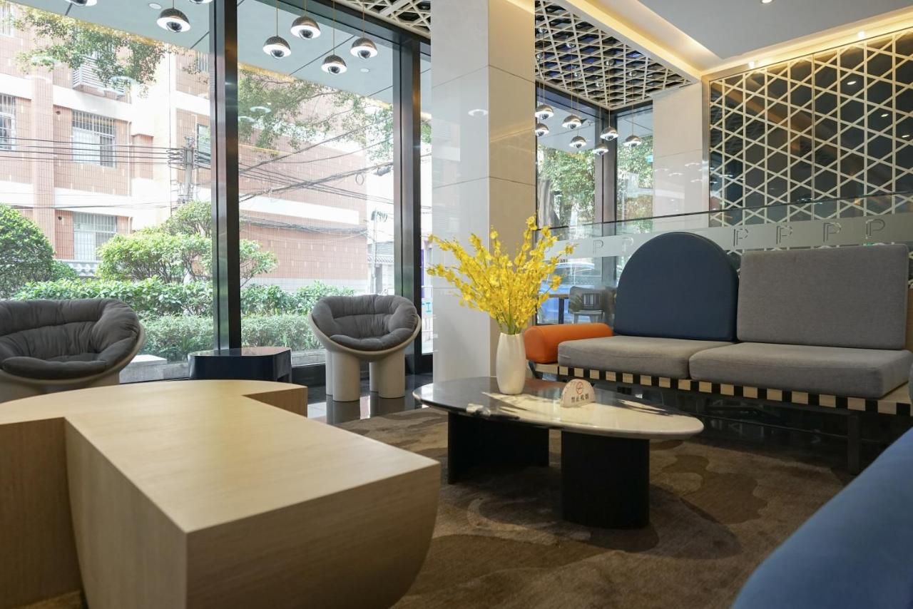 Paco Hotel Ouzhuang Metro Guangzhou thumbnail 2