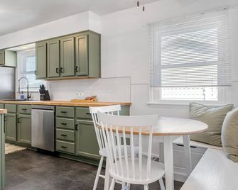 Western Wentzville Bungalow by StayLage - Wentzville - Keuken