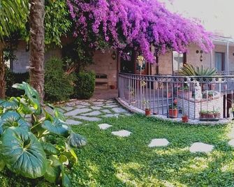 Albergo Pace - Pompei - Outdoor view